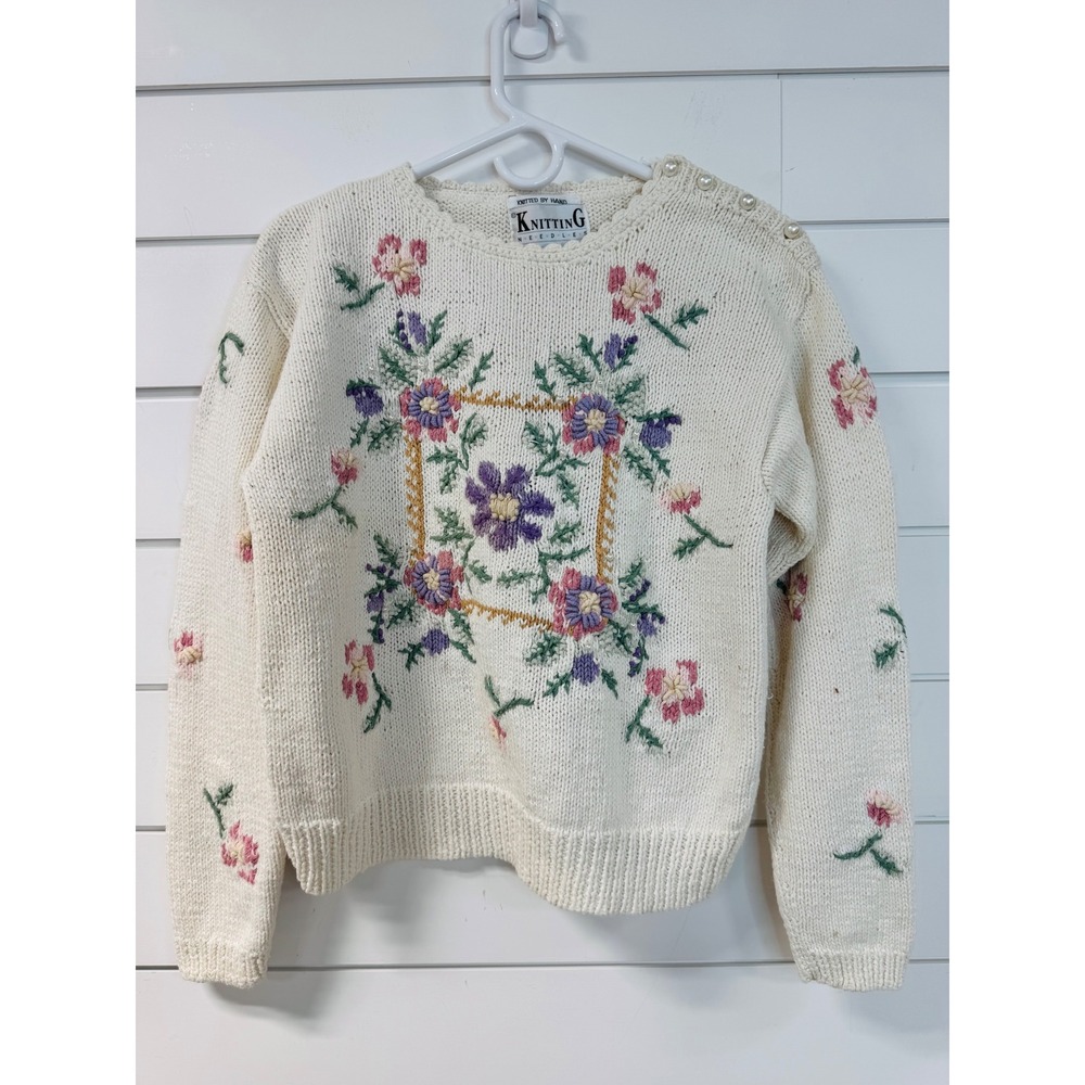Knitting Needles Vintage Hand Knit Floral Pearl Button Sweater Cream Womens M